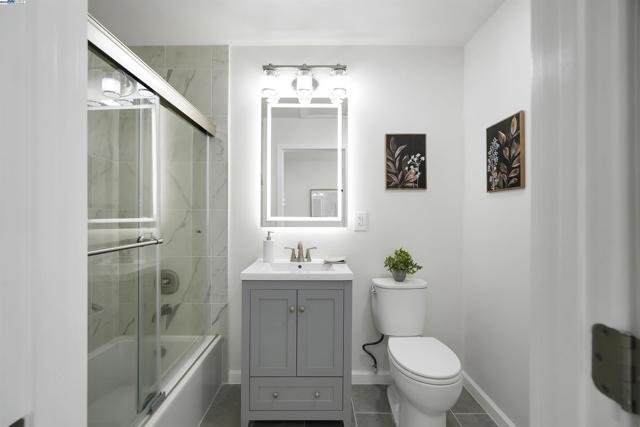 1662 Dorchester Pl, Concord CA: https://media.crmls.org/mediaz/784092e8-e357-444c-8da8-72cbc58cfe6f.jpg