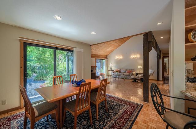 20 Woodside Place, Carmel Valley CA: https://media.crmls.org/mediaz/7840e42f-b5b9-4099-a199-1066a8da1ef5.jpg