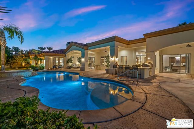 16 Villaggio Place, Rancho Mirage CA: https://media.crmls.org/mediaz/78411925-0c90-4f82-b0ea-ab65e646e70a.jpg