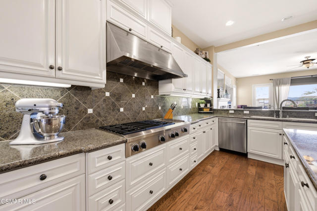 Image 46 of 100 For 5068 Shady Trail Street