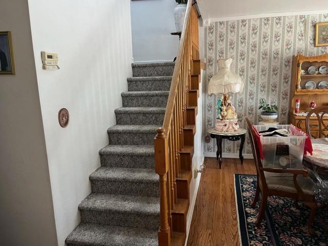 2337 Dundee Drive, Santa Clara CA: https://media.crmls.org/mediaz/78413295-4dd9-44dd-9f9a-f1f3d2027a65.jpg