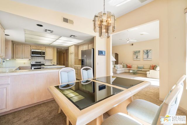 76797 California Drive, Palm Desert CA: https://media.crmls.org/mediaz/784151bf-bc51-4182-9332-2d1530d427e4.jpg