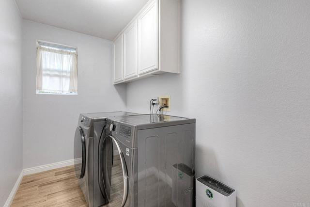 4540 Arbor Glen Way, Oceanside CA: https://media.crmls.org/mediaz/7842778a-9d2b-4862-99db-5139b5cb043c.jpg