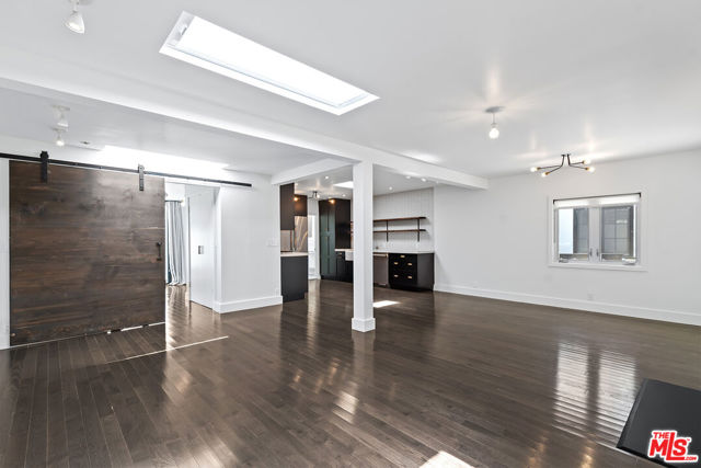 1939 Purdue Avenue, Los Angeles CA: https://media.crmls.org/mediaz/78430fc5-56ed-4e9f-be93-1f209ded29ba.jpg