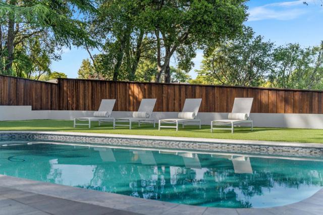 510 Darrell Road, Hillsborough CA: https://media.crmls.org/mediaz/78442e68-81b5-4ccb-be94-f8c90de46346.jpg
