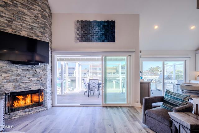 Detail Gallery Image 2 of 36 For 4511 Gateshead Bay, Oxnard,  CA 93035 - 3 Beds | 2/1 Baths