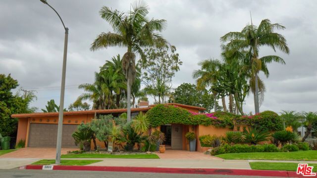 5803 Wooster Avenue, Los Angeles CA: https://media.crmls.org/mediaz/7845141f-61dc-4def-9436-15046ef439af.jpg