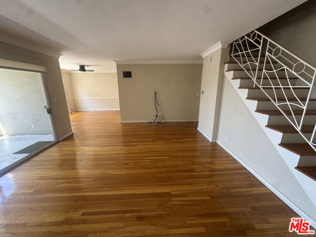 8218 De Longpre Avenue, West Hollywood CA: https://media.crmls.org/mediaz/78455cc7-9553-49dd-a7b0-f896896d2aca.jpg