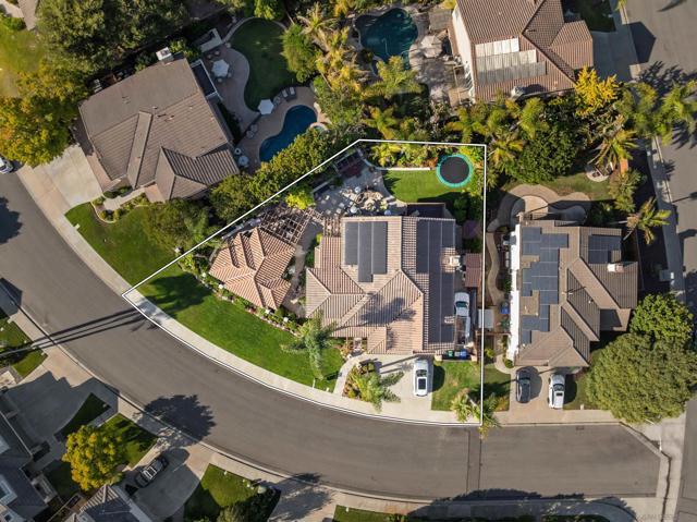 3424 CAMINO ALEGRE, Carlsbad CA: https://media.crmls.org/mediaz/784678a4-75d6-4d00-b6d0-b0968cfbdb30.jpg