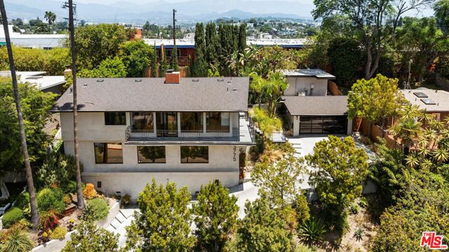 3775 Aloha Street, Los Feliz CA: https://media.crmls.org/mediaz/784768a5-d120-418b-9a37-e8a5516c6091.jpg