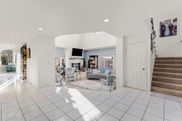 6417 Turfway Road, Moorpark CA: https://media.crmls.org/mediaz/7847eb72-8a16-4fba-a079-f1def106b3fe.jpg