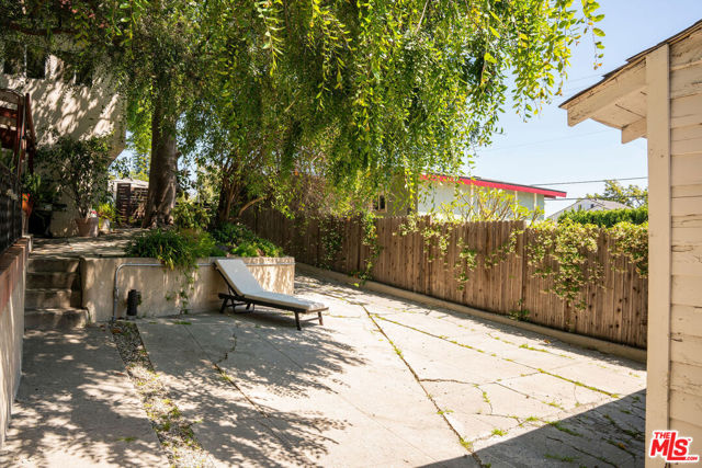 1607 Benton Way, Los Angeles, California 90026, 3 Bedrooms Bedrooms, ,2 BathroomsBathrooms,Single Family Residence,For Sale,Benton,23285919