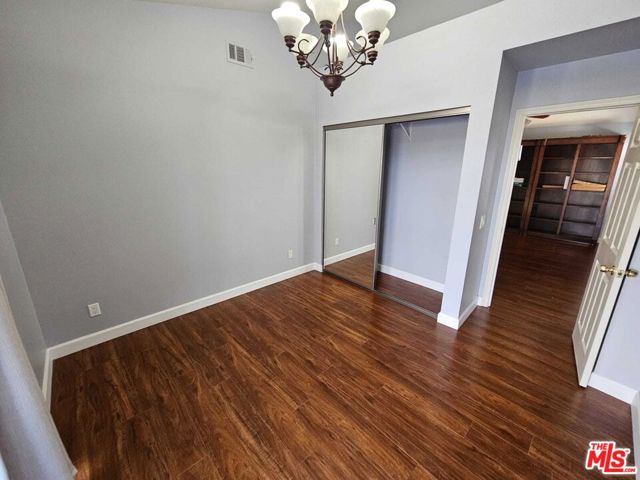 290 Ridgeton Lane, Simi Valley CA: https://media.crmls.org/mediaz/784889b2-cfff-43c3-9965-467750c0a0b6.jpg
