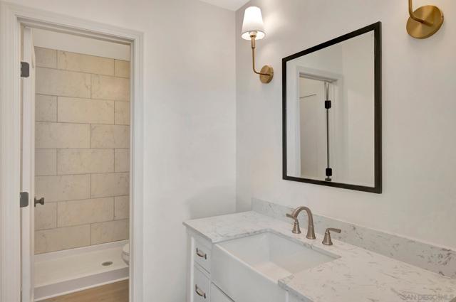 465 Fourth Ave, Chula Vista CA: https://media.crmls.org/mediaz/78488adf-4a03-4386-898e-7f38f55fb6aa.jpg