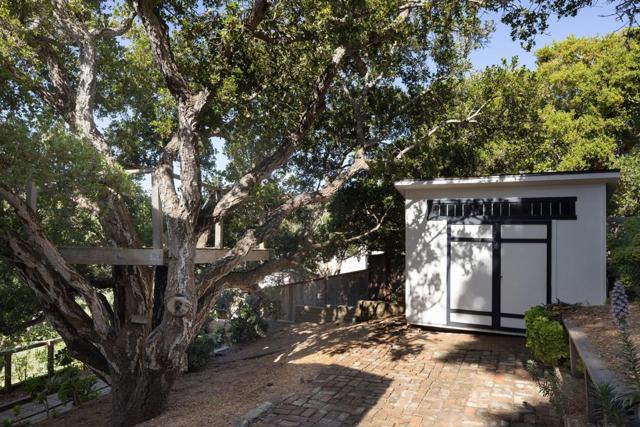 26282 Atherton Drive, Carmel CA: https://media.crmls.org/mediaz/784ab5e0-c806-4831-a35d-3e6f21db446d.jpg