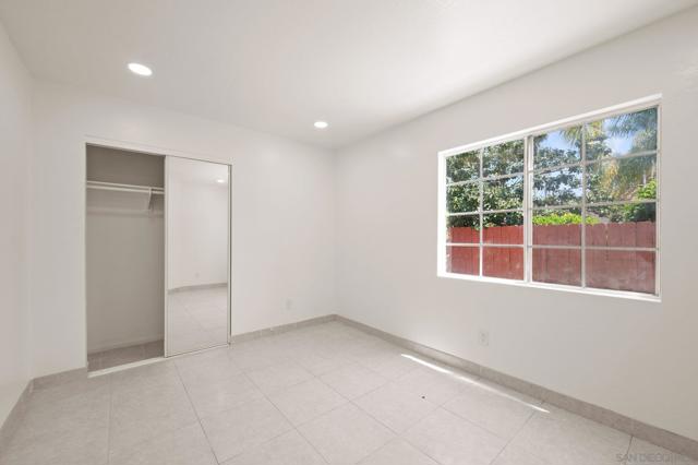 1669 Lisbon Pl, Escondido CA: https://media.crmls.org/mediaz/784b202f-7ed9-43c9-97fc-78e80c1686b6.jpg