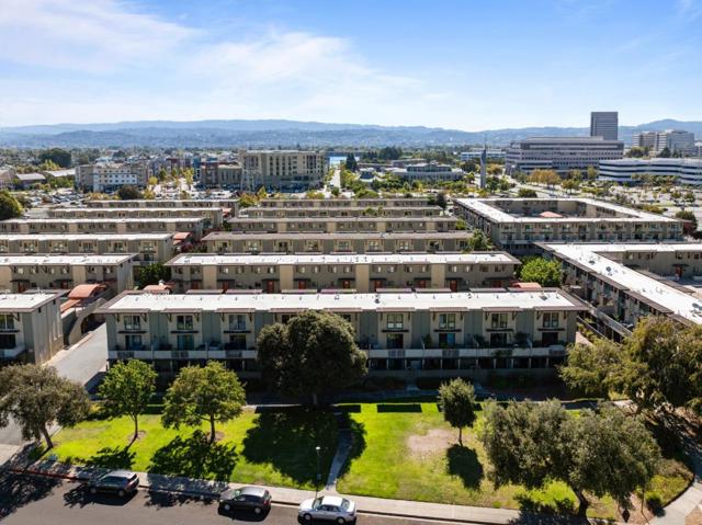 5101 Admiralty Lane, Foster City CA: https://media.crmls.org/mediaz/784b8b08-949d-4f80-87a7-1c38e1123866.jpg