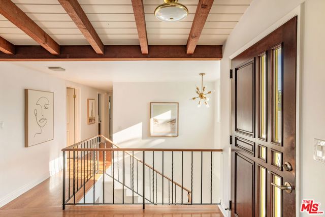 5108 Escobedo Drive, Woodland Hills CA: https://media.crmls.org/mediaz/784bcbb1-887a-4667-ad96-01abed4ad5d5.jpg