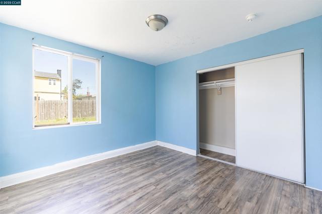 535 34th Street, Richmond CA: https://media.crmls.org/mediaz/784bebf0-c358-4c70-b987-5463c4737be4.jpg