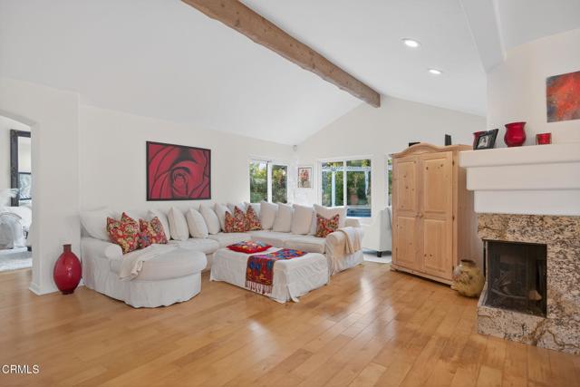1454 S La Luna Avenue, Ojai CA: https://media.crmls.org/mediaz/784d3df5-9918-40ba-9f1c-39a1559e20fe.jpg
