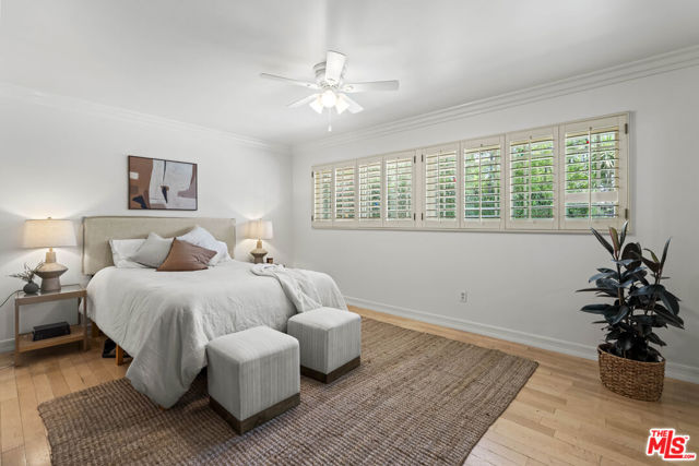 4701 Dunman Avenue, Woodland Hills CA: https://media.crmls.org/mediaz/784dc58b-66f8-4903-8645-0ce6941d92df.jpg