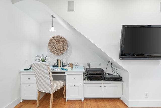 910 Pelton Avenue, Santa Cruz CA: https://media.crmls.org/mediaz/784dd3dc-2664-4846-be89-7533c5a56d64.jpg
