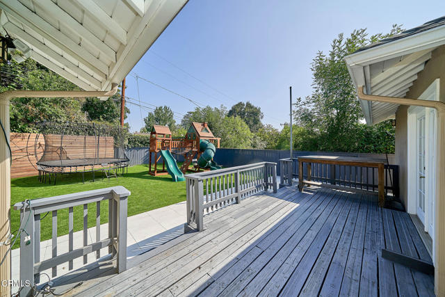 4916 Rupert Lane, La Canada Flintridge CA: https://media.crmls.org/mediaz/784f08f2-2bb3-4a70-8794-45385dc4007d.jpg