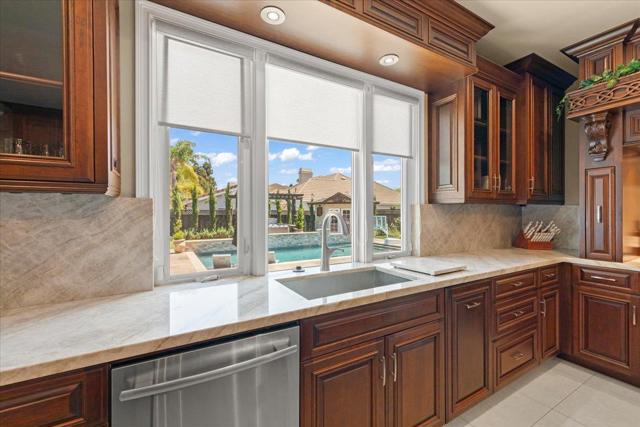 834 English Walnut Way, Morgan Hill CA: https://media.crmls.org/mediaz/7851518d-baec-4286-91ac-88ce459effa6.jpg