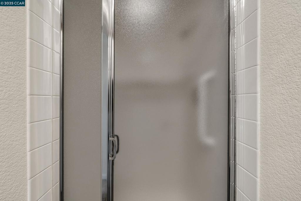 https://media.crmls.org/mediaz/78526c36-b05a-4a09-b1cf-3daa1919111d.jpg?preset=X-Large