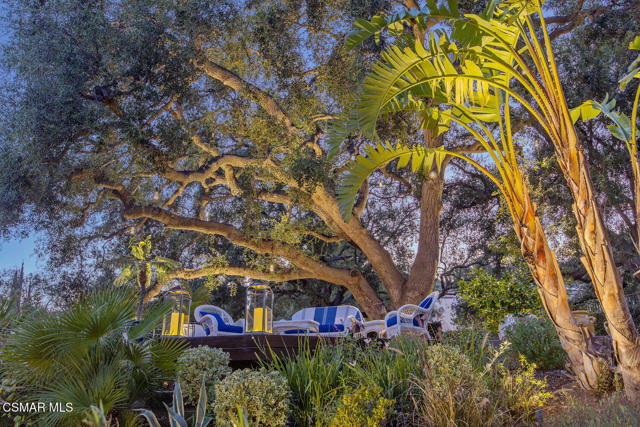 1732 Crooked Trail Place, Westlake Village CA: https://media.crmls.org/mediaz/785293b3-9414-43a6-8935-835f98cbcad4.jpg