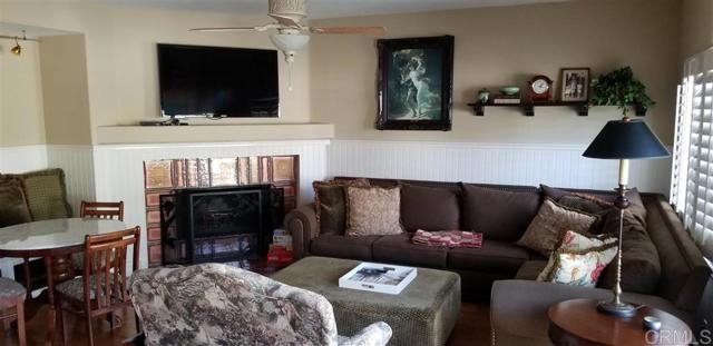 Detail Gallery Image 7 of 25 For 459 Lexington Cr., Oceanside,  CA 92057 - 4 Beds | 2 Baths