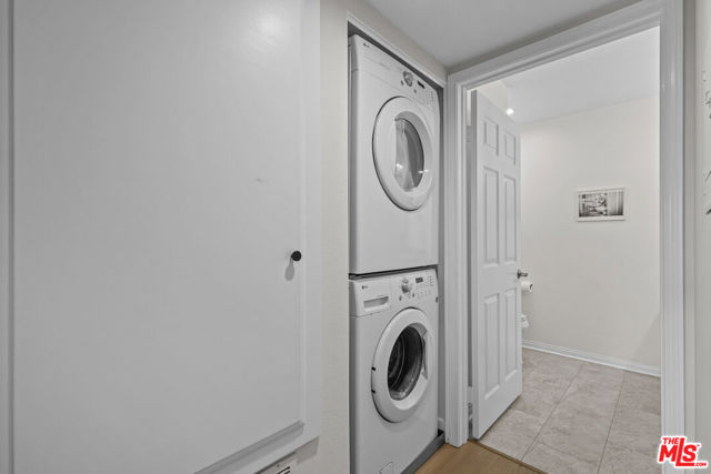 8601 Falmouth Avenue, Playa del Rey CA: https://media.crmls.org/mediaz/7853e421-8b52-42b3-aa0f-2dd070a57253.jpg