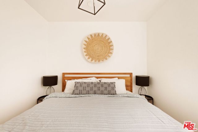 24229 La Montura Drive, Valencia CA: https://media.crmls.org/mediaz/7853e7c8-95de-440d-8f0f-c09bf674cf4c.jpg