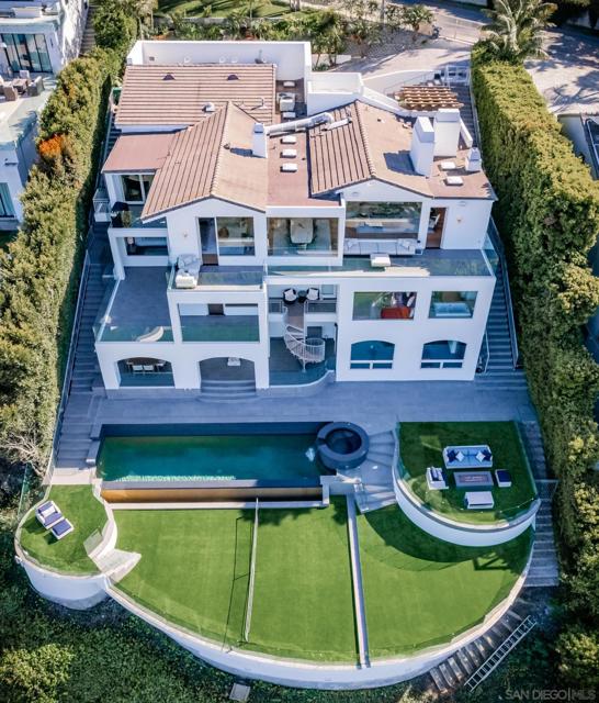 Image 6 of 50 For 2032 Via Casa Alta