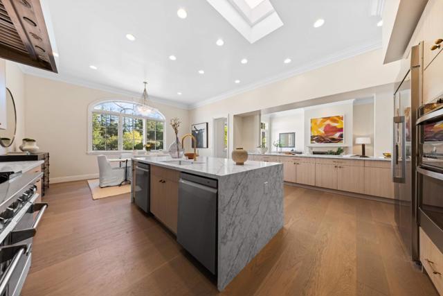 291 Atherton Avenue, Atherton CA: https://media.crmls.org/mediaz/7854b154-4fe8-4e34-bab3-b0eb7b67bff9.jpg