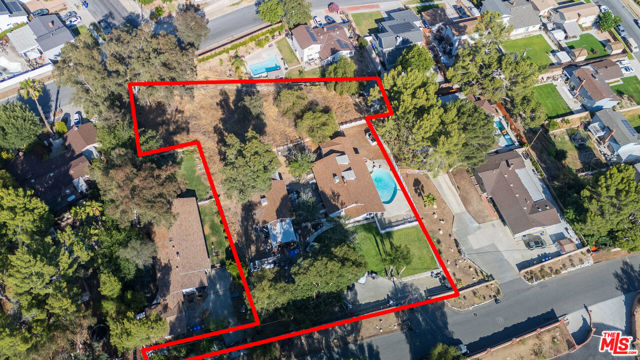 27933 Magic Mountain Lane, Canyon Country CA: https://media.crmls.org/mediaz/78576e15-4505-4017-81b7-58abed78a086.jpg