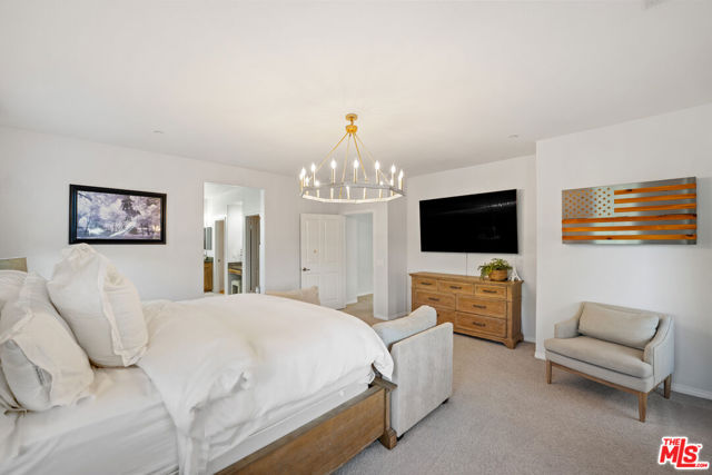22499 Leaf Spring Court, Santa Clarita CA: https://media.crmls.org/mediaz/7858fa8f-0eb5-4e06-861d-88b0be2a9100.jpg