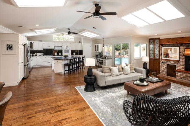 252 Raymundo Drive, Woodside CA: https://media.crmls.org/mediaz/7858fa92-3386-446e-bea9-6fec78d26dd7.jpg
