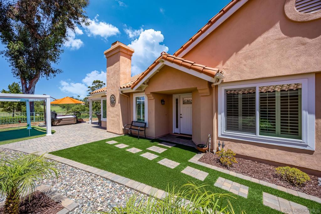 MLS #250032992SD img 29