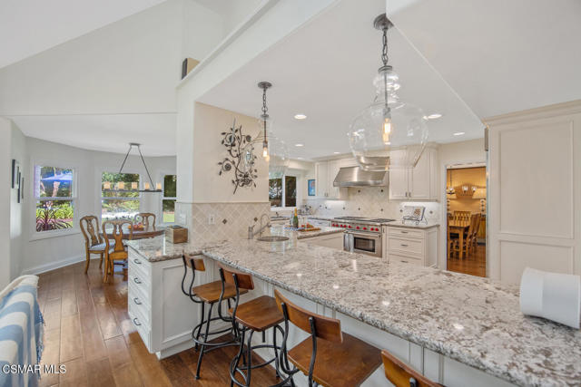 1732 Crooked Trail Place, Westlake Village CA: https://media.crmls.org/mediaz/785a621d-131f-4b90-9477-44e8f1c6097b.jpg