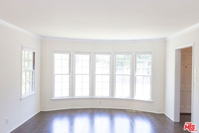 2547 Canyon Drive, Los Angeles CA: https://media.crmls.org/mediaz/785ac0e9-3ece-44fa-863b-3d416191d6c8.jpg