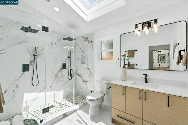 1717 Springbrook Rd, Lafayette CA: https://media.crmls.org/mediaz/785afb09-7942-45aa-9fb1-e34ed59b4e05.jpg