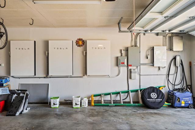 2777 E San Juan Road, Palm Springs CA: https://media.crmls.org/mediaz/785b0c96-3489-4c9c-bf83-bccdd5f51e42.jpg