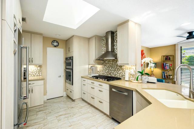 1 Briarcliff Court, Rancho Mirage CA: https://media.crmls.org/mediaz/785c3090-6b43-42c8-b2c2-337d02342bd0.jpg