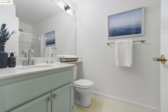 2714 Beach head way, Richmond CA: https://media.crmls.org/mediaz/785c3ab6-8e61-4d91-a17a-2451381d5c2e.jpg