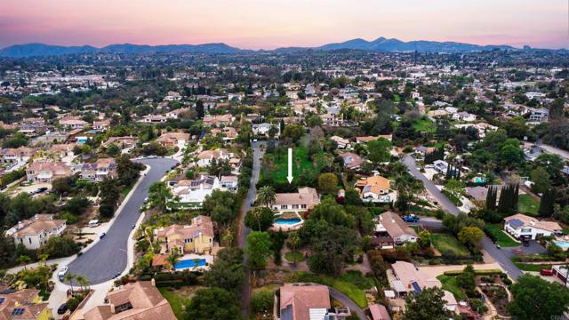 Detail Gallery Image 4 of 53 For 436 Montana Luna Ct, Escondido,  CA 92025 - 4 Beds | 2/1 Baths