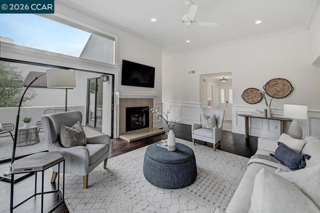 Image 3 of 60 For 3852 Terra Granada Dr  2b