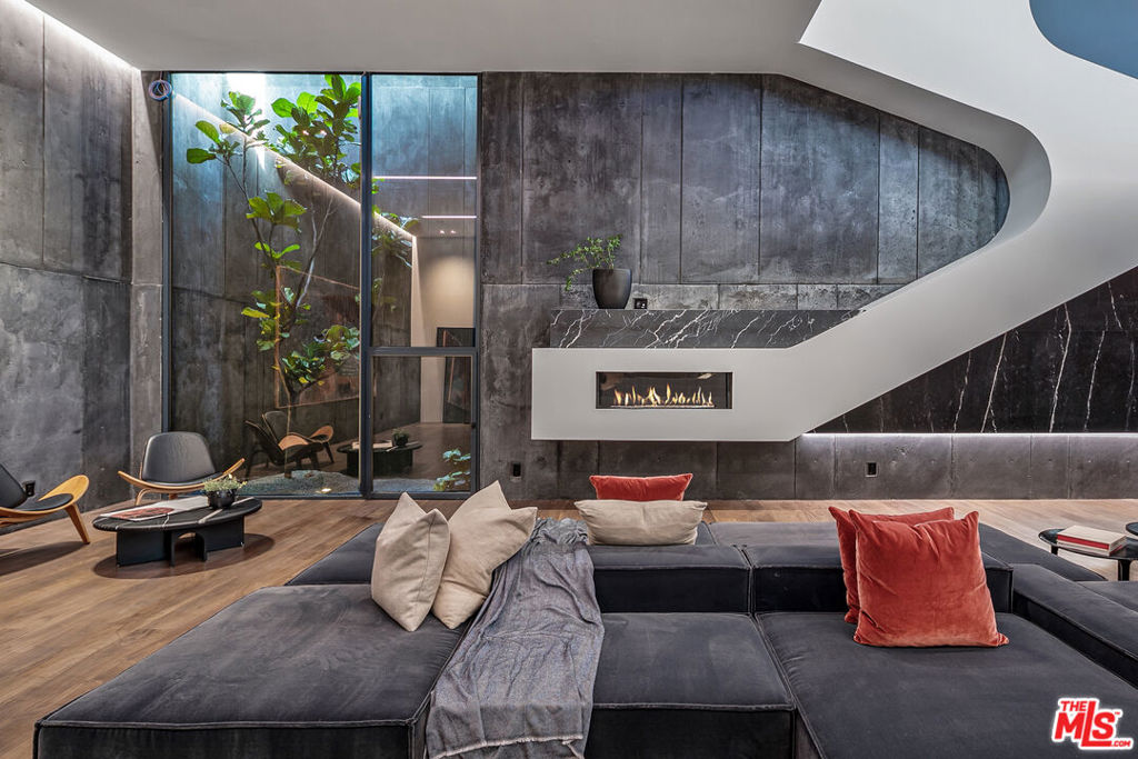 MLS #26869415 image #17