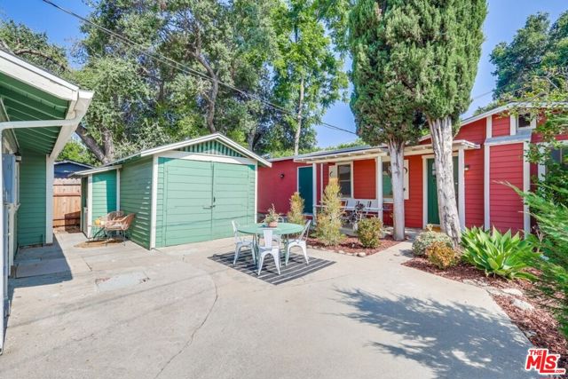 1105 E Claremont Street, Pasadena CA: https://media.crmls.org/mediaz/785cba76-c839-4e29-9d20-128ff8d26b46.jpg