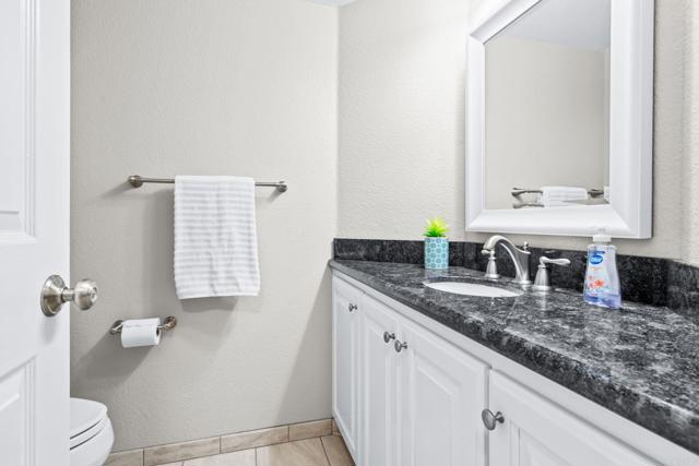 Detail Gallery Image 9 of 44 For 5940 Mission Center Rd #C,  San Diego,  CA 92123 - 2 Beds | 2/1 Baths